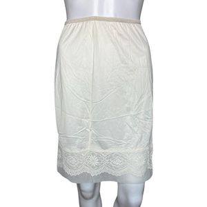 Lorraine Slip Womens Small Short Cream Lace‎ Mesh Lingerie Undergarment Vintage